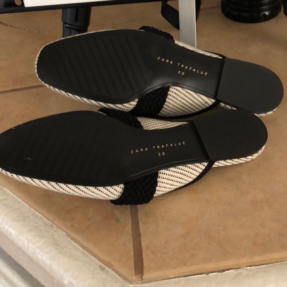 Zara slides sandals used once - Picture 3 of 6